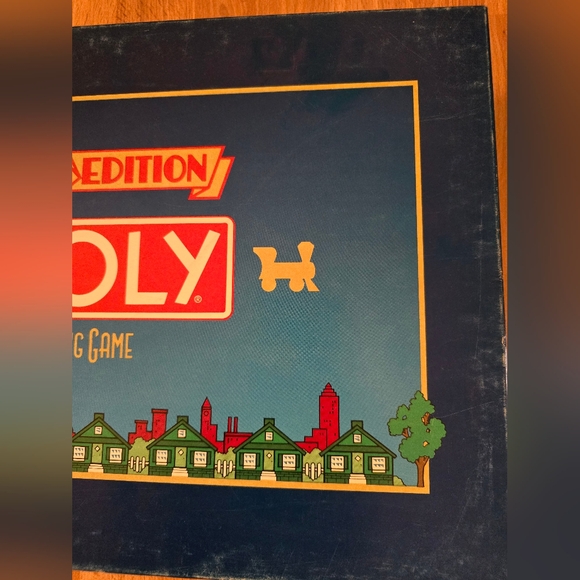 Monopoly Deluxe Anniversary Edition Board Game - Picture 5 of 16